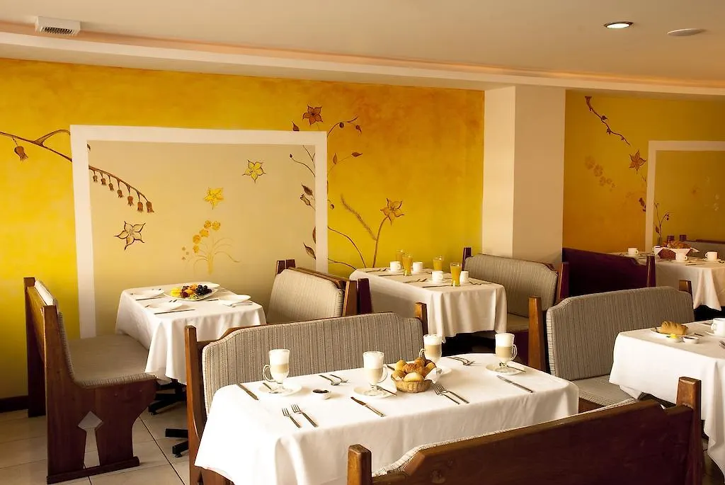 Aparthotel Walther Quito 4*,